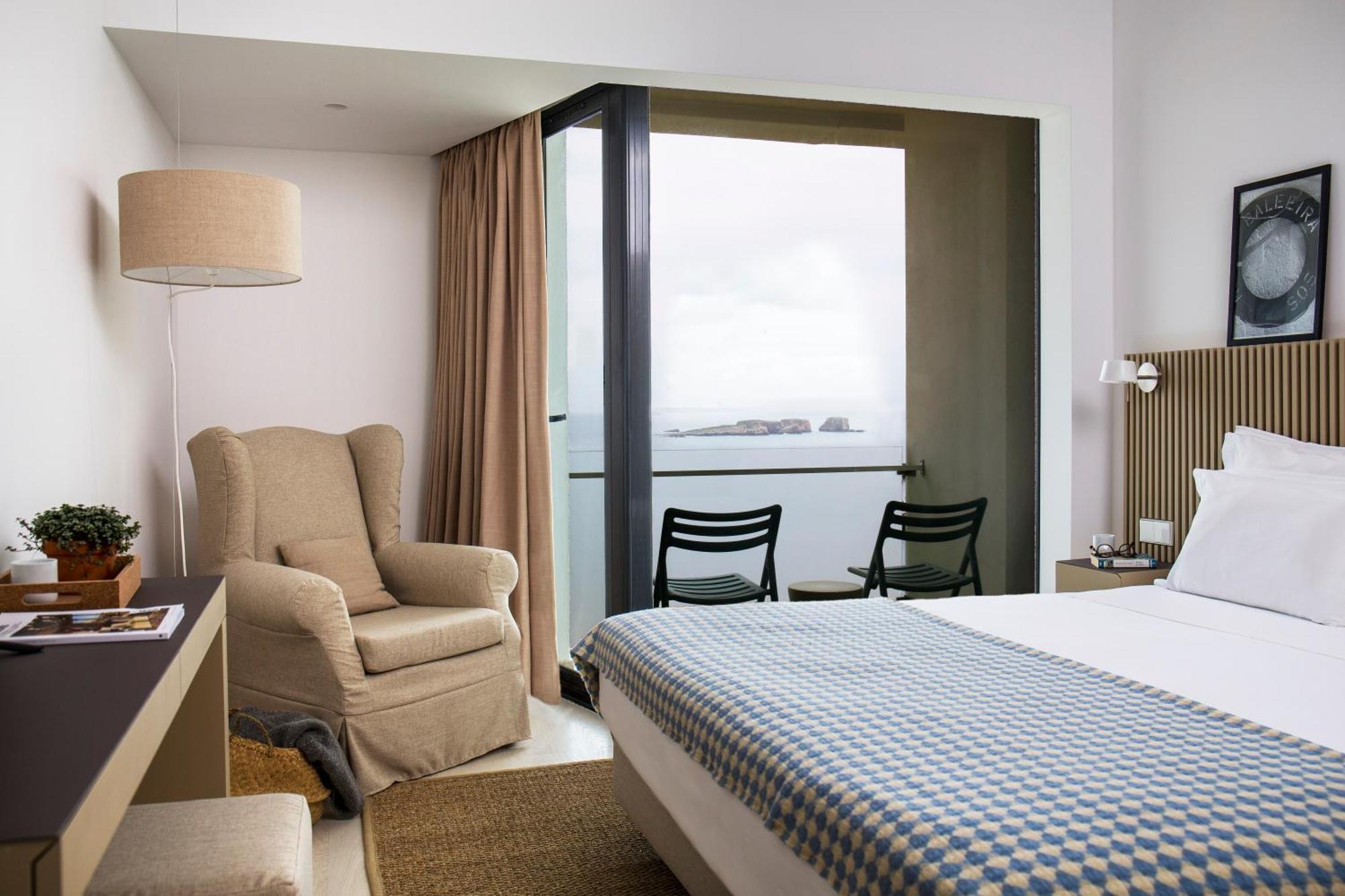 Double Room with Front Sea View,665557038:JPEG